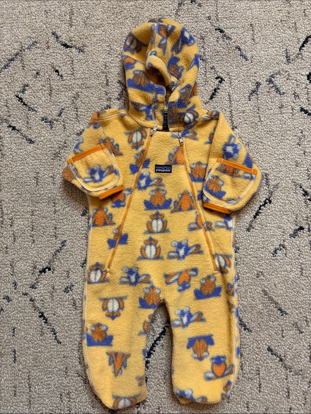 RARE VINTAGE RETIRED PRINT! Patagonia Baby Synchilla Fleece Bunting 3-6 m EUC